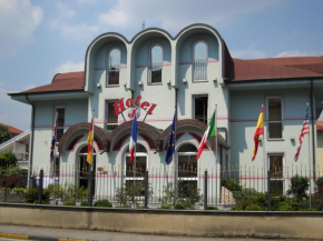  J Hotel  Орбассано